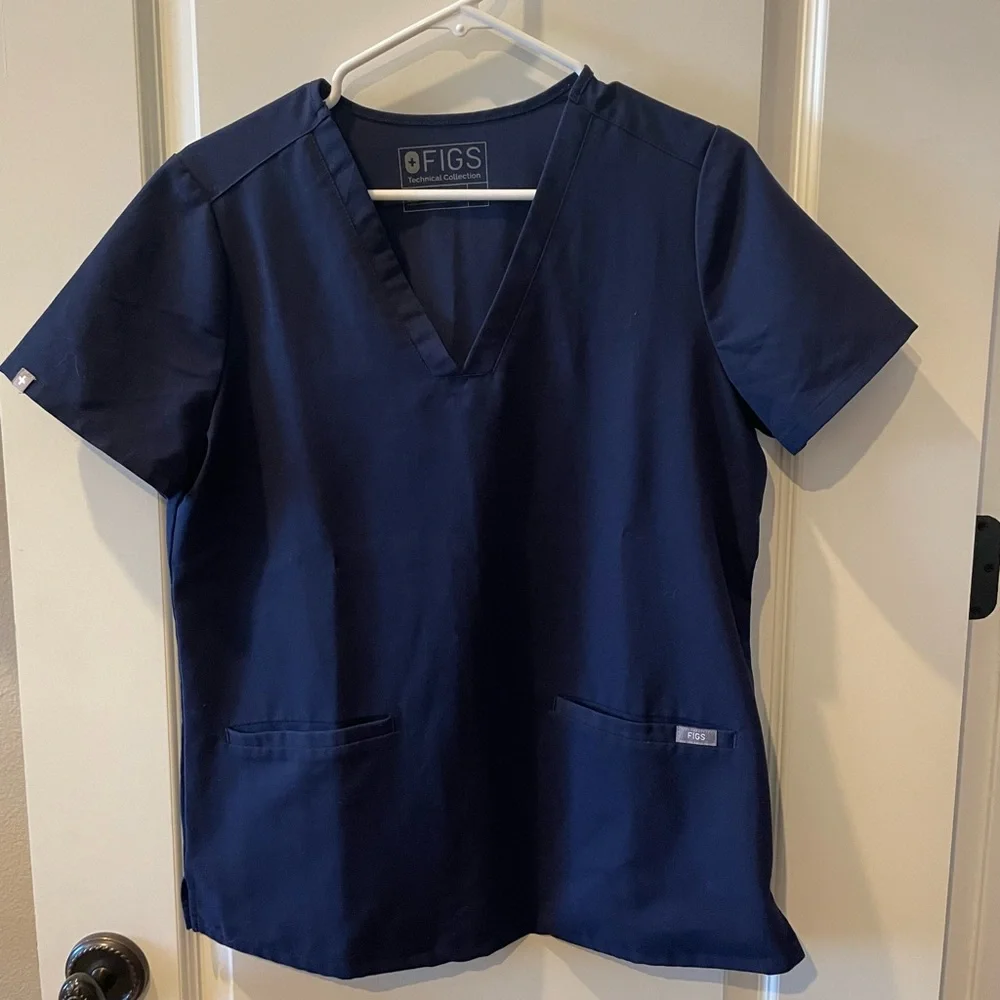 FIGS Casma 3 Pocket Scrub - Picture 2 of 4